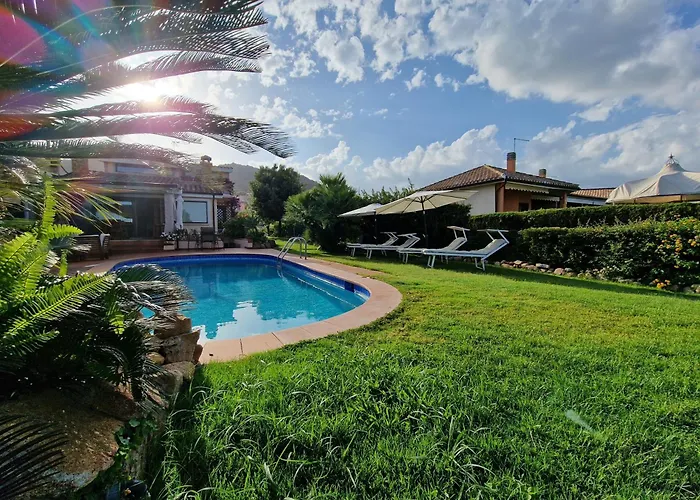 ヴィラ Lux Oasi Colombina, With Private Pool Southsardiniaholidays