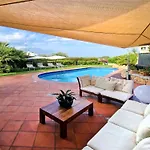别墅 Lux Oasi Colombina, With Private Pool Southsardiniaholidays