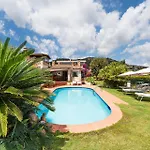 Lux Oasi Colombina, With Private Pool Southsardiniaholidays 别墅
