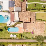 别墅 Lux Oasi Colombina, With Private Pool Southsardiniaholidays Is Molas