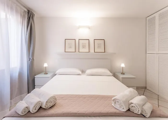 Lux Oasi Colombina, With Private Pool Southsardiniaholidays Is Molas